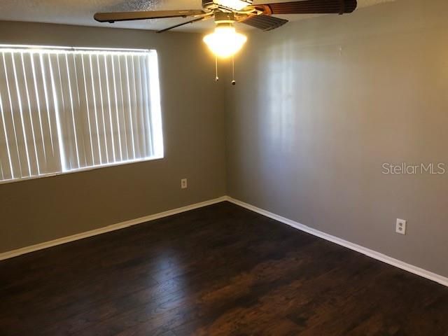 For Rent: $2,050 (3 beds, 1 baths, 1004 Square Feet)
