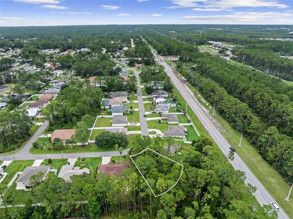 На продажу: $64,900 (0.23 acres)