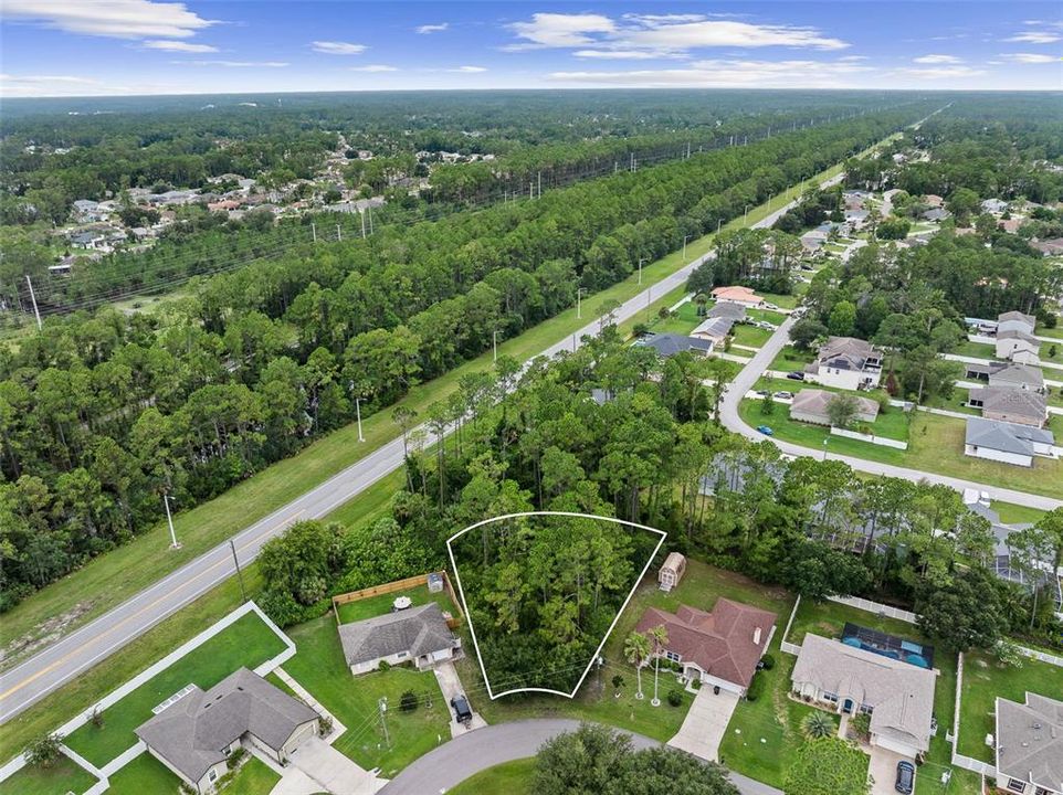 На продажу: $64,900 (0.23 acres)