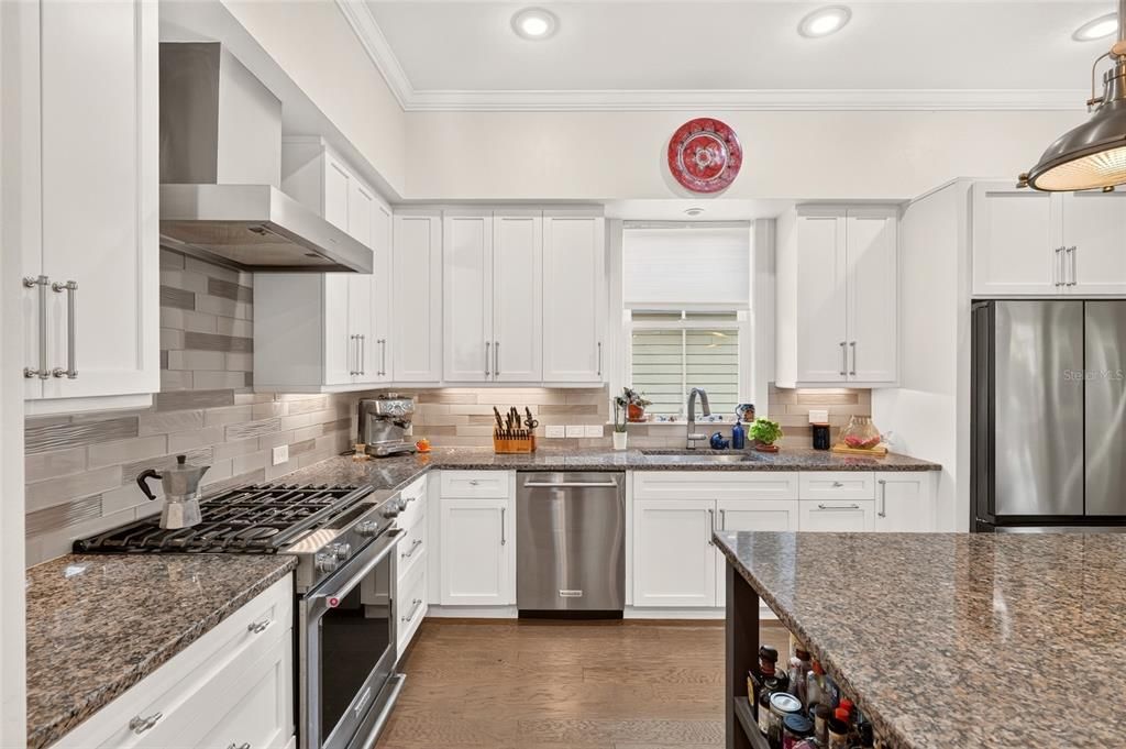 For Sale: $729,000 (4 beds, 3 baths, 2773 Square Feet)