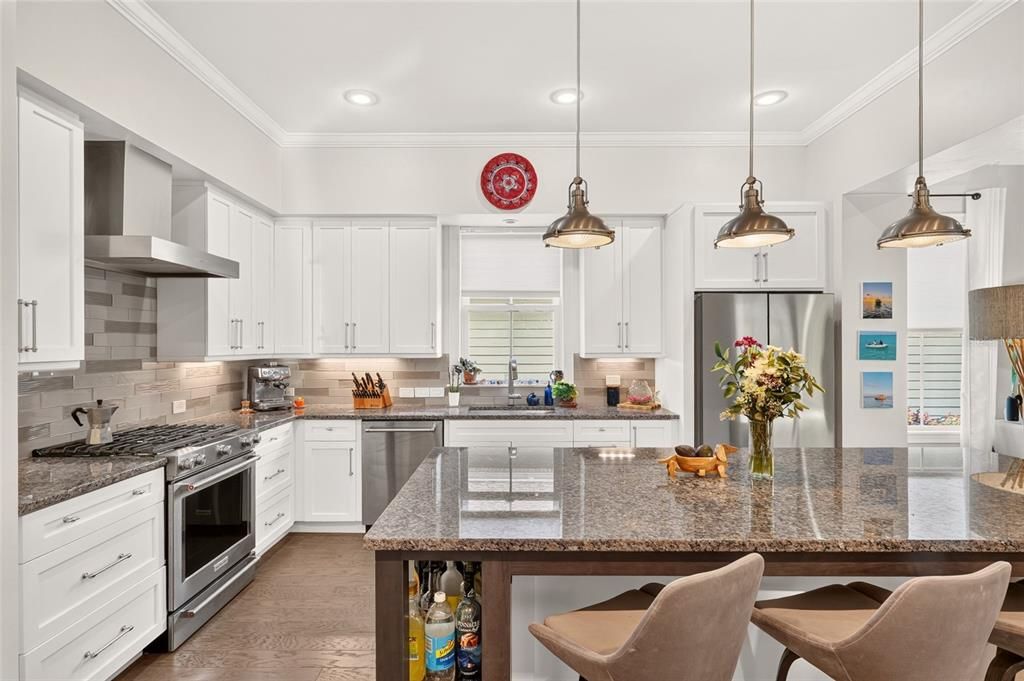 For Sale: $729,000 (4 beds, 3 baths, 2773 Square Feet)