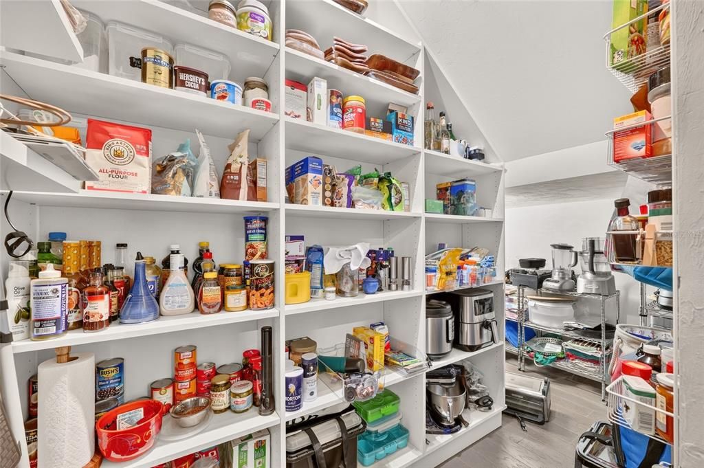 For Sale: $729,000 (4 beds, 3 baths, 2773 Square Feet)