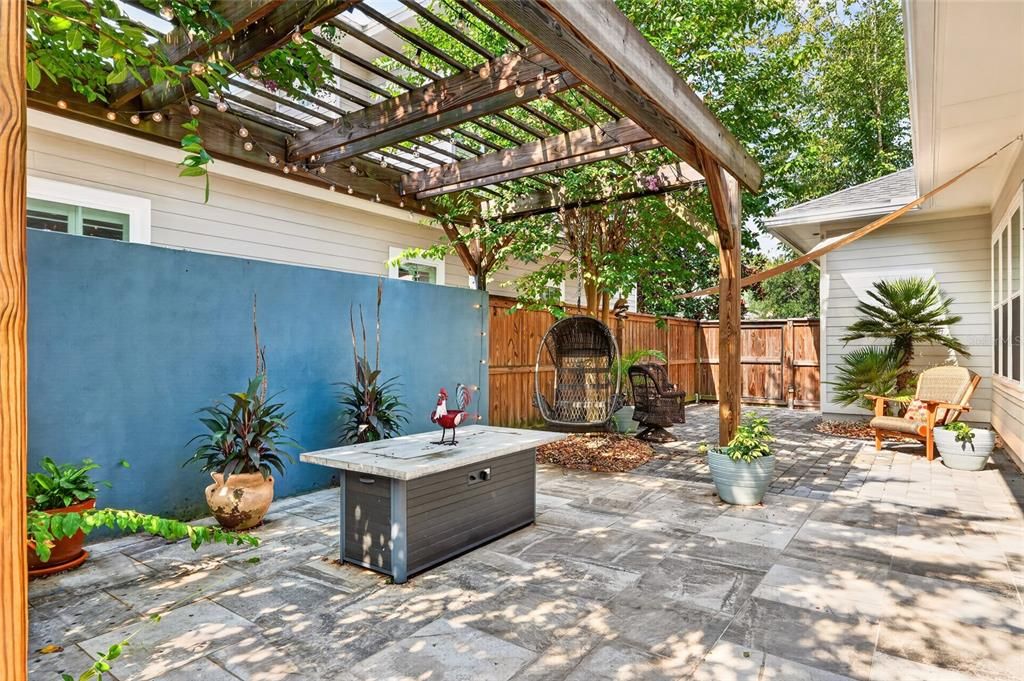 For Sale: $729,000 (4 beds, 3 baths, 2773 Square Feet)