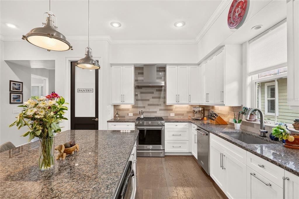 For Sale: $729,000 (4 beds, 3 baths, 2773 Square Feet)