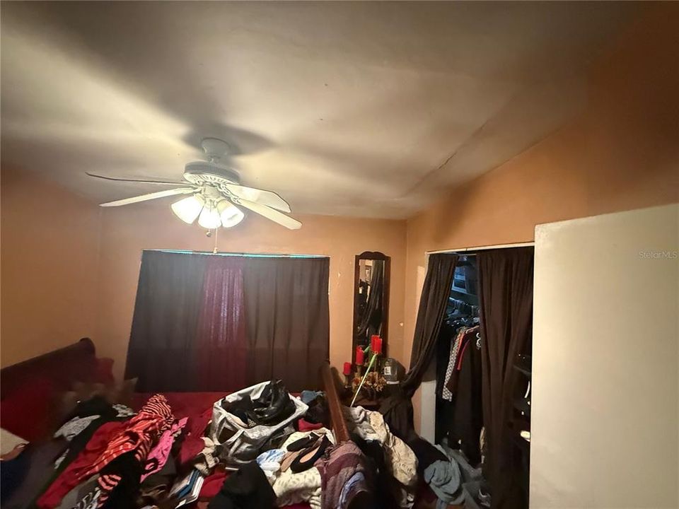 For Sale: $125,000 (3 beds, 2 baths, 1288 Square Feet)