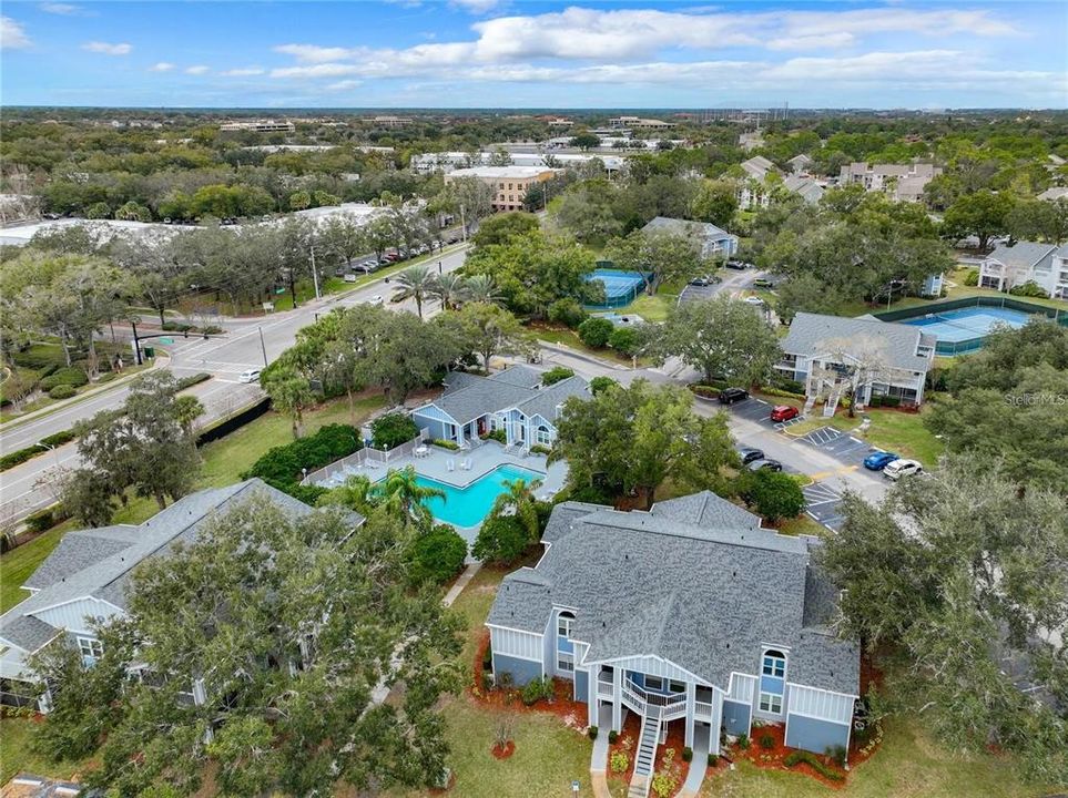 For Rent: $2,095 (2 beds, 2 baths, 899 Square Feet)