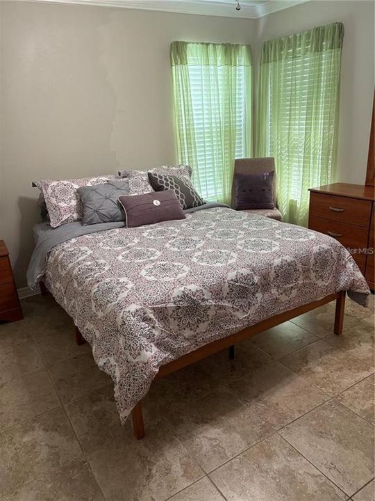 For Rent: $2,095 (2 beds, 2 baths, 899 Square Feet)