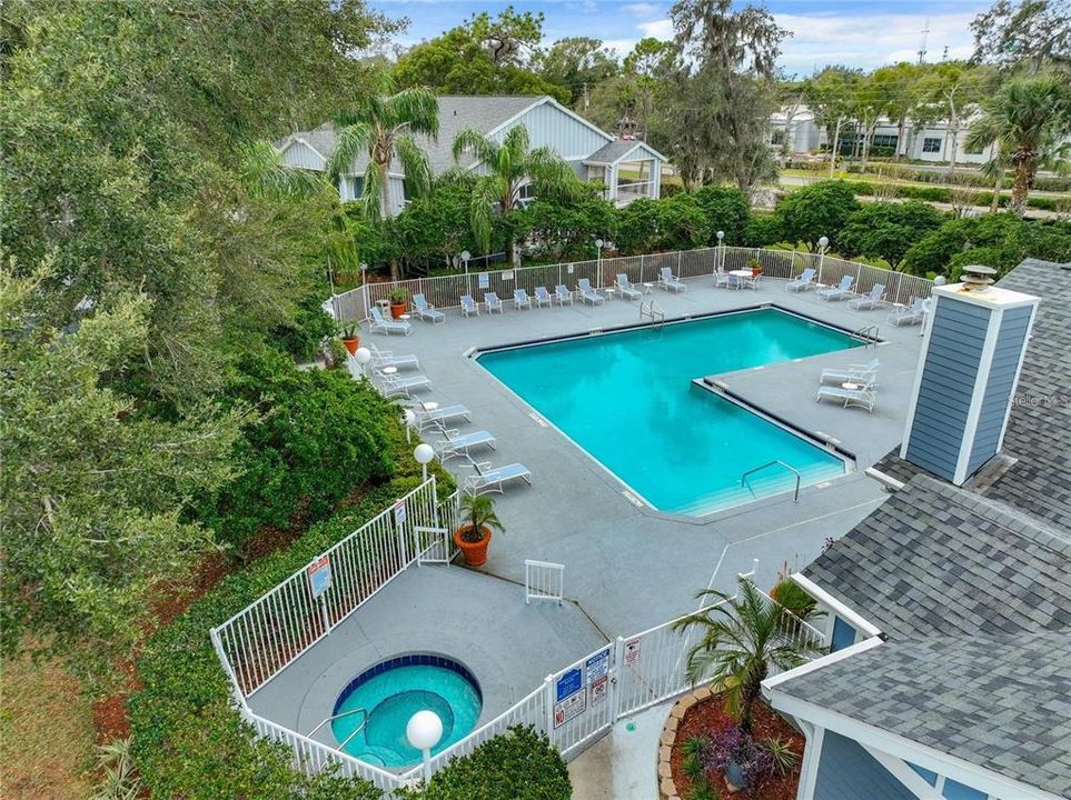 For Rent: $2,095 (2 beds, 2 baths, 899 Square Feet)