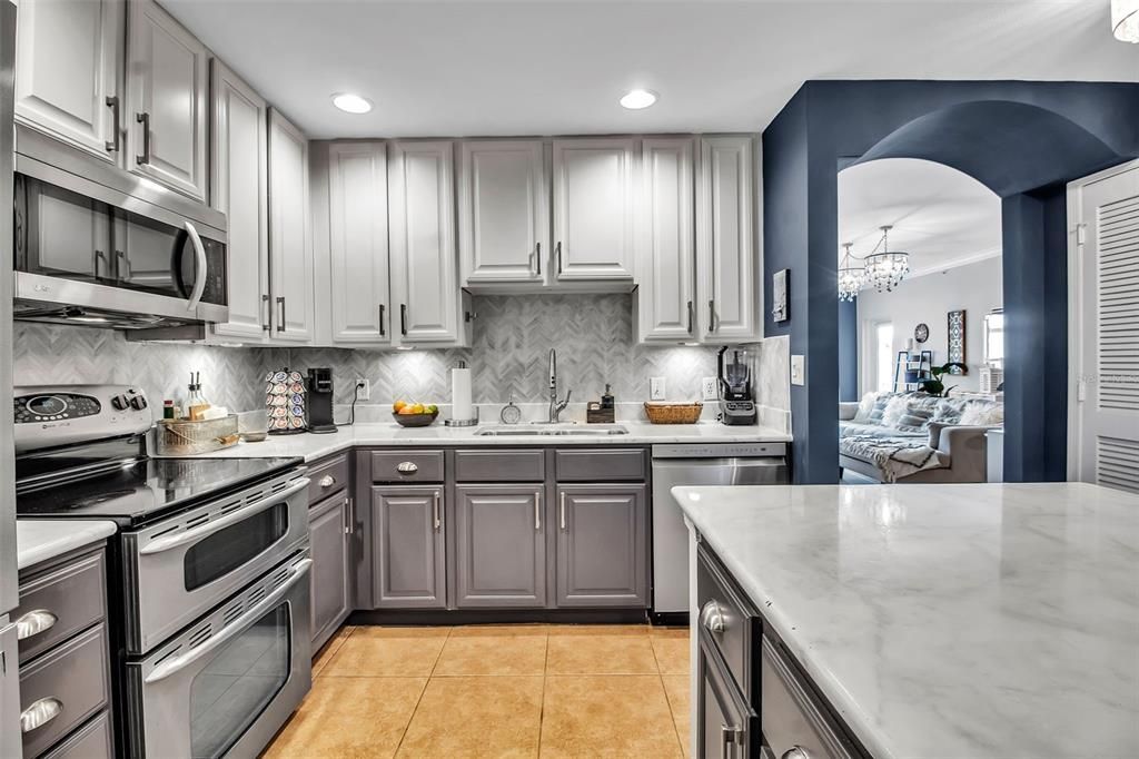 For Sale: $429,000 (2 beds, 2 baths, 1575 Square Feet)