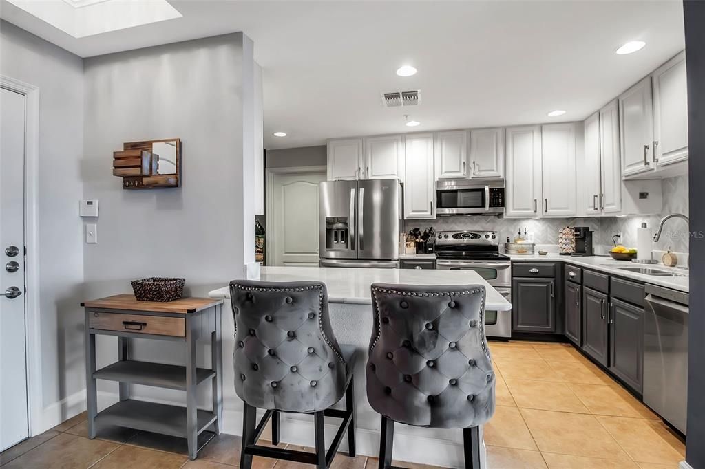 For Sale: $429,000 (2 beds, 2 baths, 1575 Square Feet)