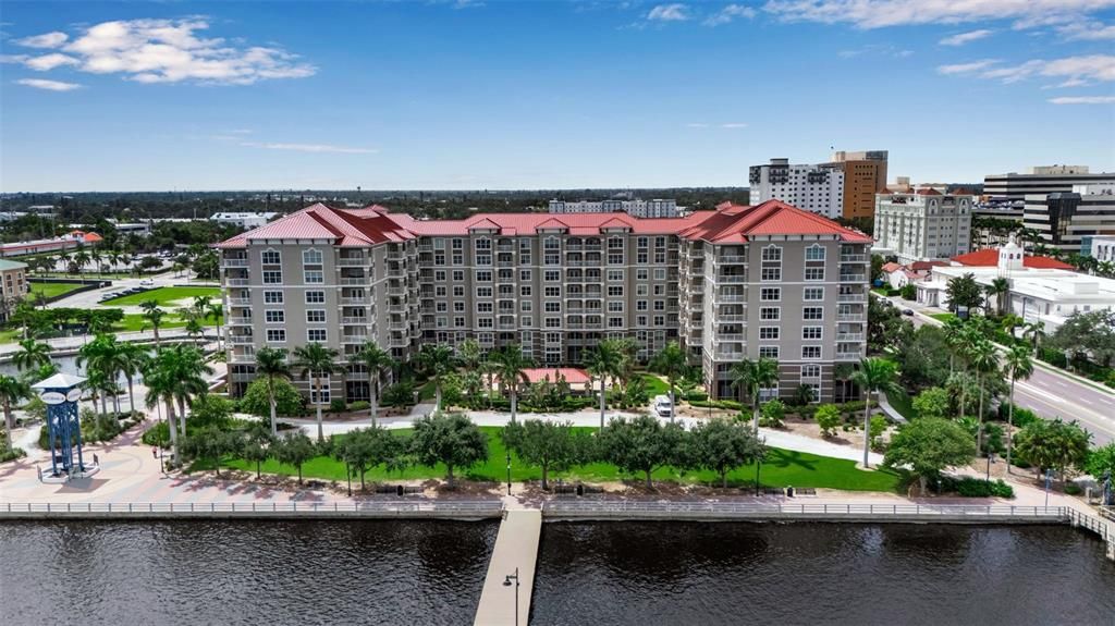 For Sale: $429,000 (2 beds, 2 baths, 1575 Square Feet)