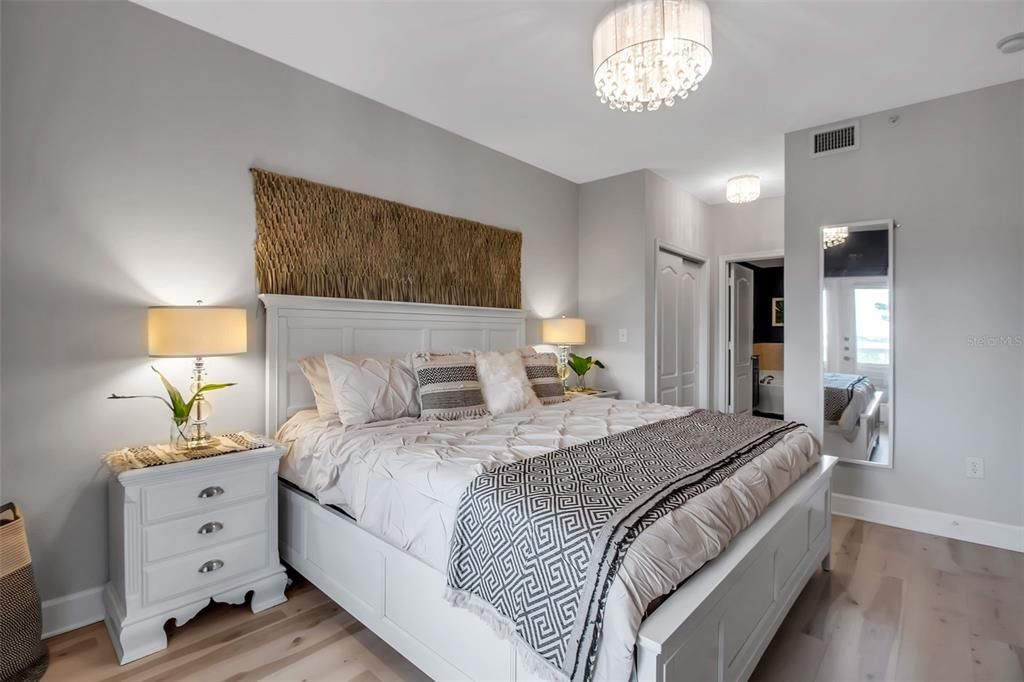 For Sale: $429,000 (2 beds, 2 baths, 1575 Square Feet)