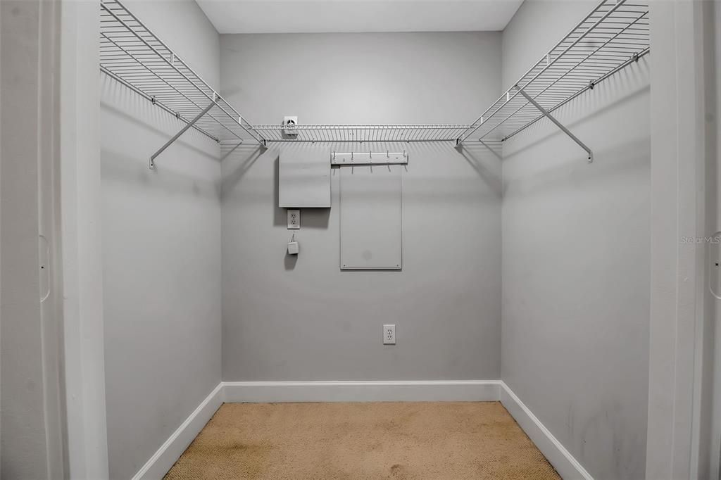 For Sale: $429,000 (2 beds, 2 baths, 1575 Square Feet)