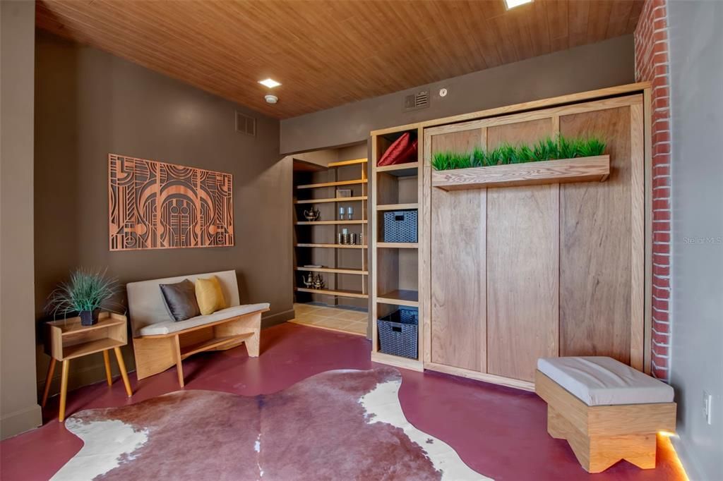 For Sale: $429,000 (2 beds, 2 baths, 1575 Square Feet)