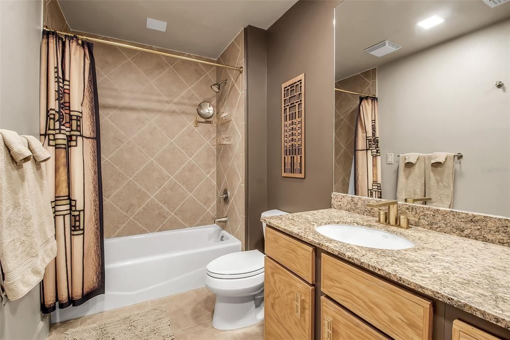 For Sale: $429,000 (2 beds, 2 baths, 1575 Square Feet)