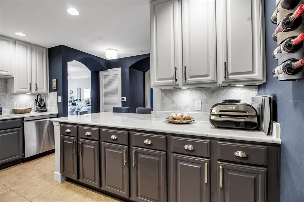 For Sale: $429,000 (2 beds, 2 baths, 1575 Square Feet)