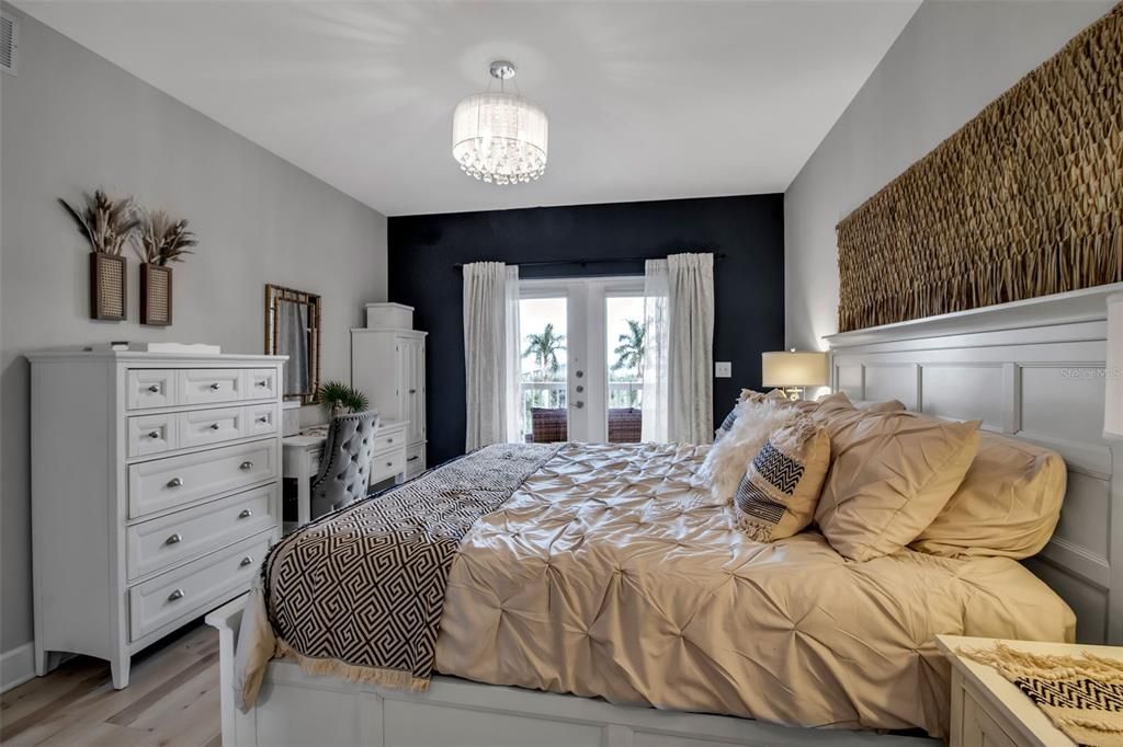 For Sale: $429,000 (2 beds, 2 baths, 1575 Square Feet)