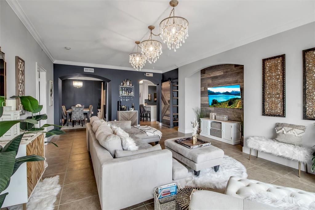 For Sale: $429,000 (2 beds, 2 baths, 1575 Square Feet)