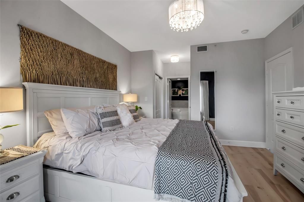 For Sale: $429,000 (2 beds, 2 baths, 1575 Square Feet)