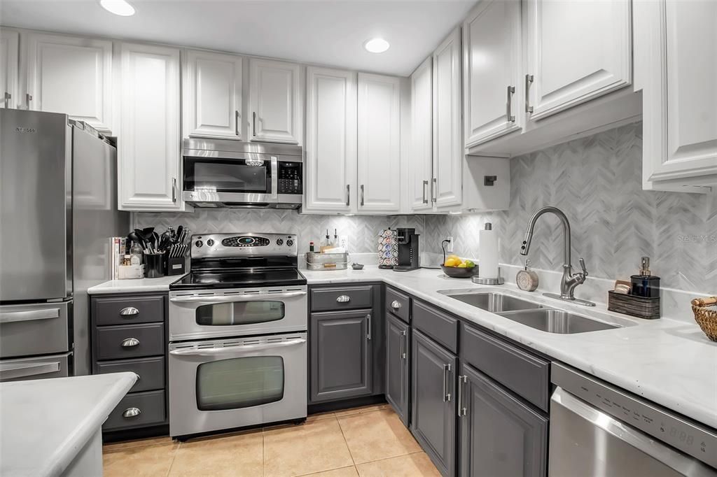 For Sale: $429,000 (2 beds, 2 baths, 1575 Square Feet)
