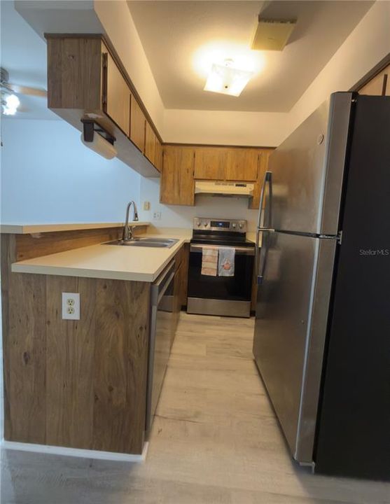 For Rent: $1,900 (2 beds, 2 baths, 1118 Square Feet)