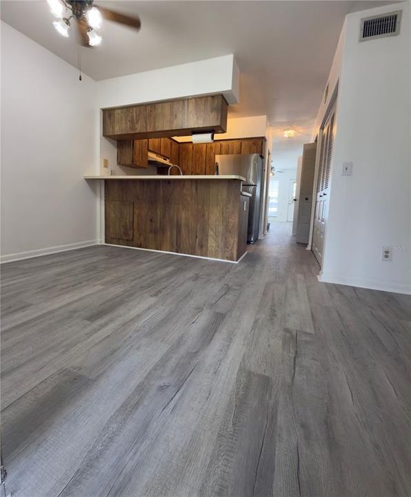 For Rent: $1,900 (2 beds, 2 baths, 1118 Square Feet)