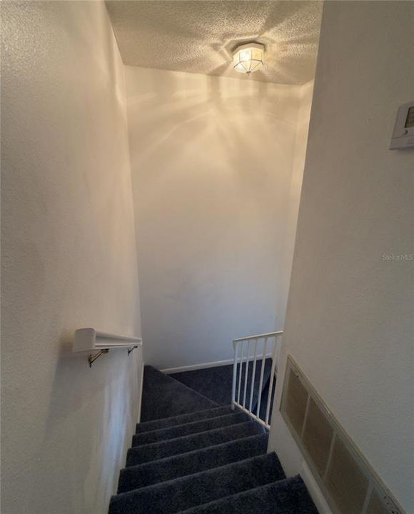 For Rent: $1,900 (2 beds, 2 baths, 1118 Square Feet)