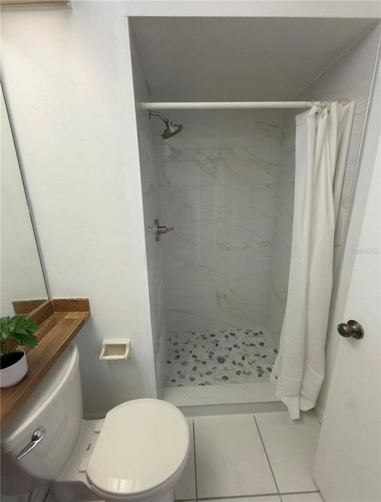 For Rent: $1,900 (2 beds, 2 baths, 1118 Square Feet)