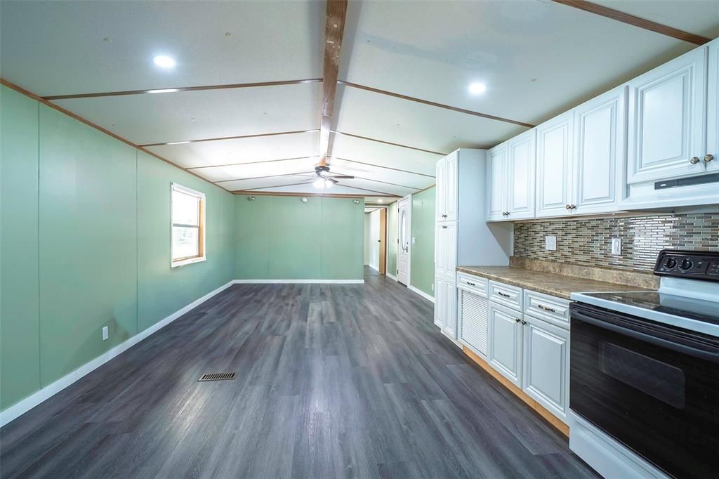 En Venta: $189,000 (2 camas, 2 baños, 924 Pies cuadrados)