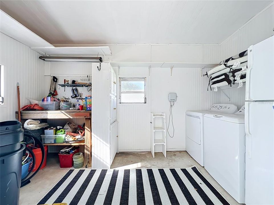 For Sale: $145,000 (2 beds, 2 baths, 1428 Square Feet)