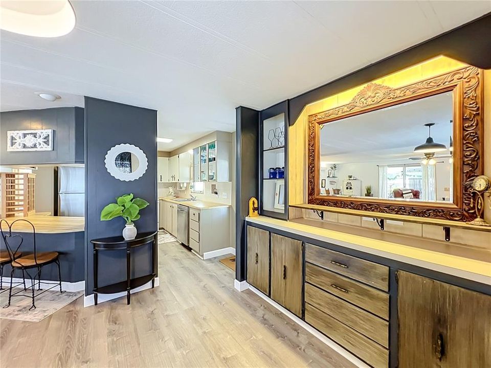 For Sale: $145,000 (2 beds, 2 baths, 1428 Square Feet)