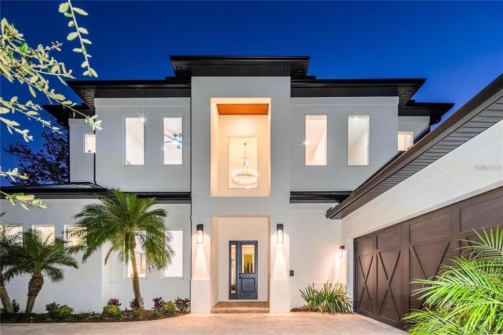 For Sale: $2,190,000 (5 beds, 5 baths, 3356 Square Feet)