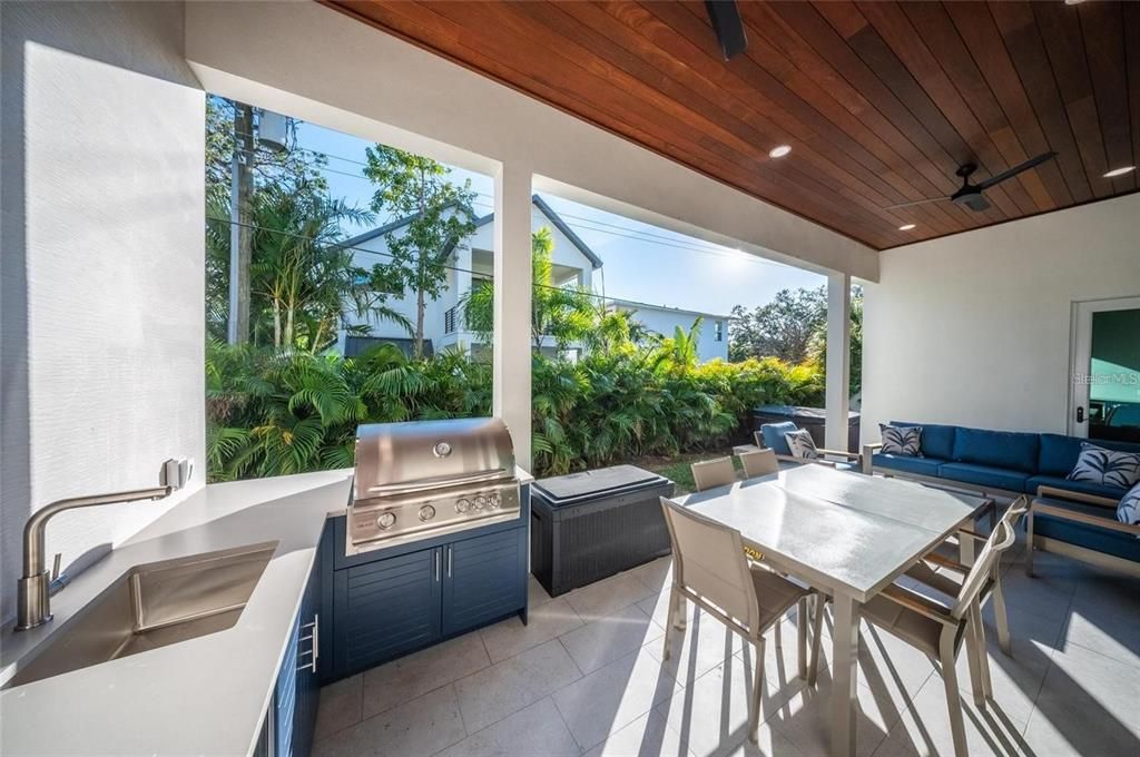 For Sale: $2,190,000 (5 beds, 5 baths, 3356 Square Feet)