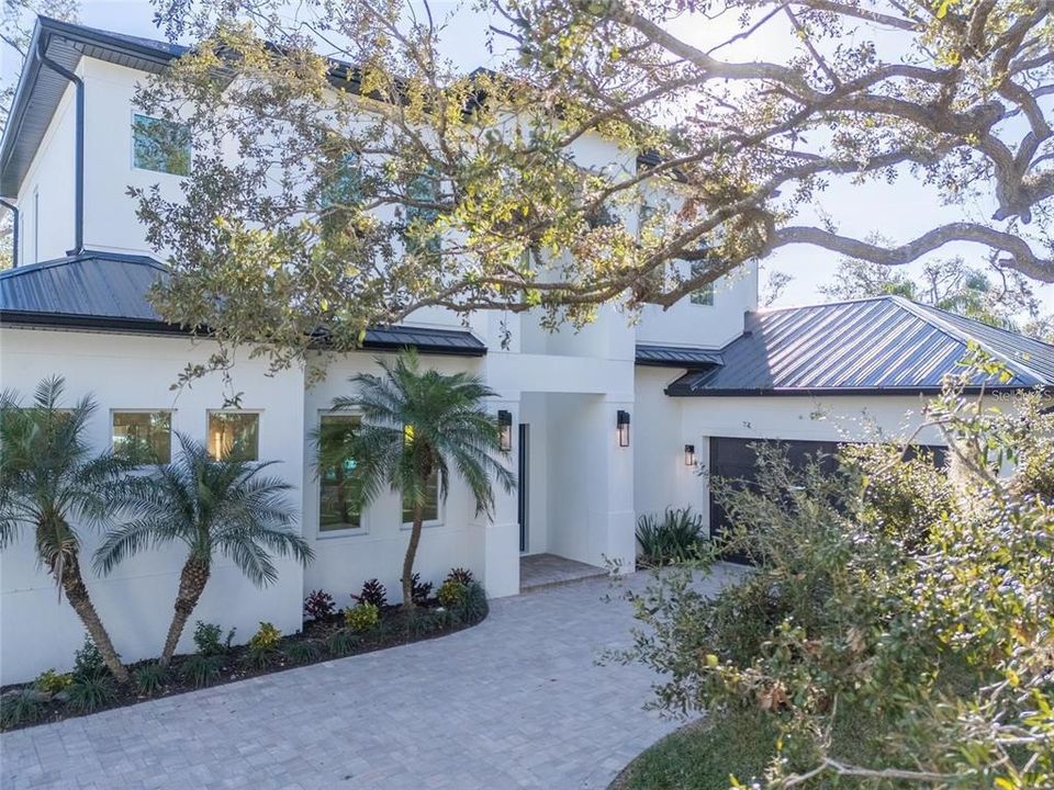 For Sale: $2,190,000 (5 beds, 5 baths, 3356 Square Feet)