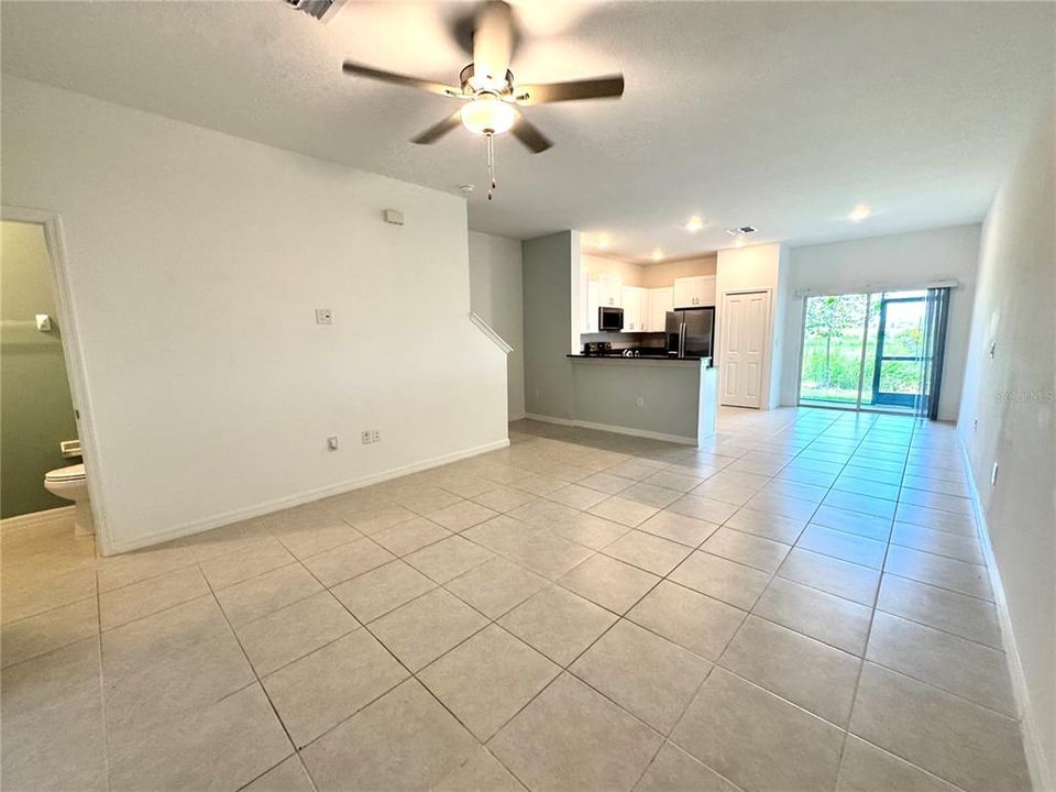 For Rent: $2,100 (3 beds, 2 baths, 1634 Square Feet)