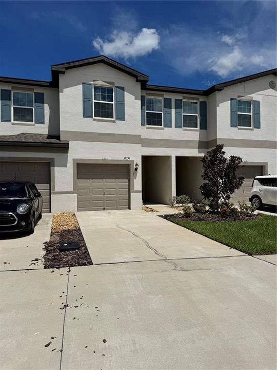 For Rent: $2,100 (3 beds, 2 baths, 1634 Square Feet)