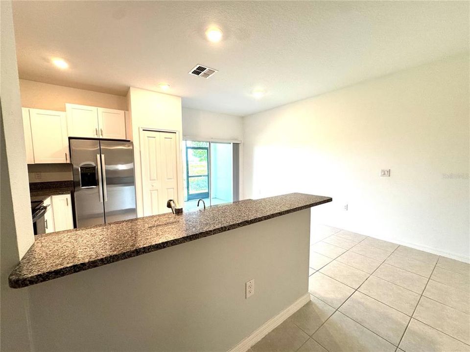 For Rent: $2,100 (3 beds, 2 baths, 1634 Square Feet)