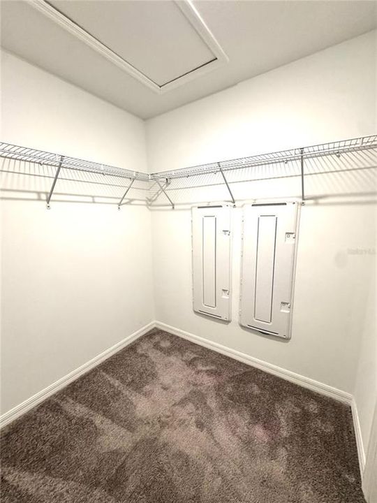 For Rent: $2,100 (3 beds, 2 baths, 1634 Square Feet)