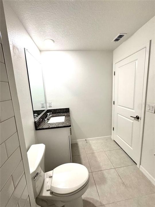 For Rent: $2,100 (3 beds, 2 baths, 1634 Square Feet)