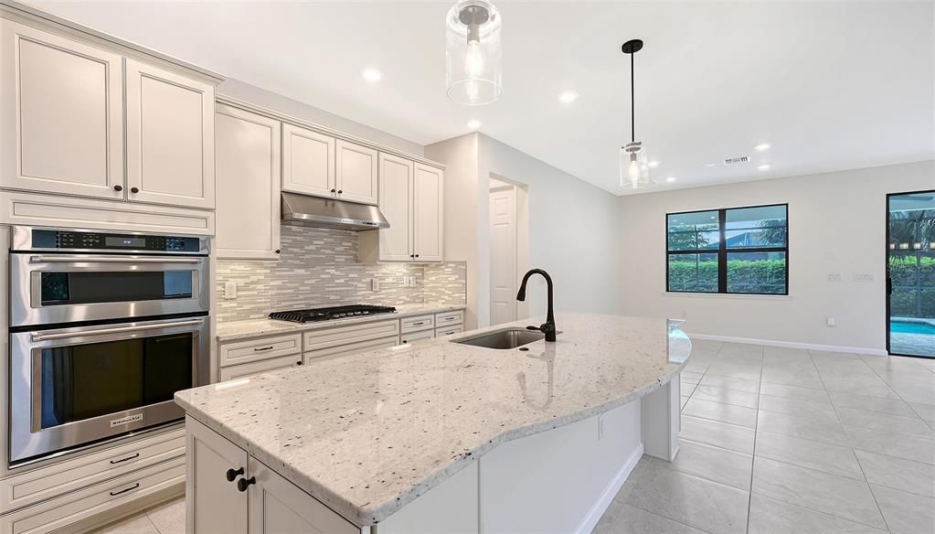 For Sale: $1,185,000 (4 beds, 3 baths, 3114 Square Feet)