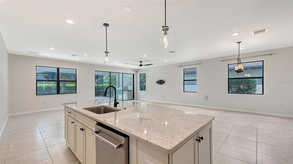 For Sale: $1,185,000 (4 beds, 3 baths, 3114 Square Feet)