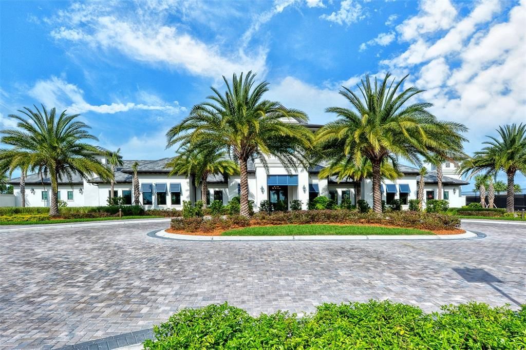 For Sale: $1,185,000 (4 beds, 3 baths, 3114 Square Feet)
