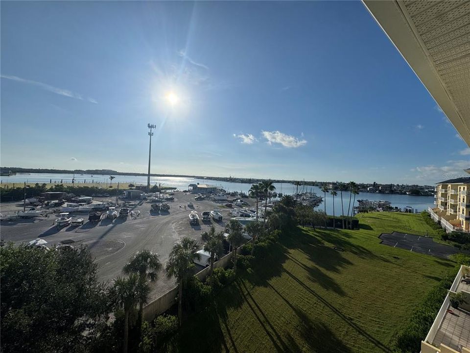 En Venta: $749,900 (3 camas, 2 baños, 1825 Pies cuadrados)