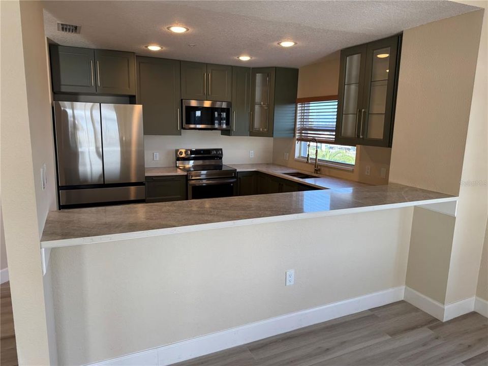 En Venta: $749,900 (3 camas, 2 baños, 1825 Pies cuadrados)