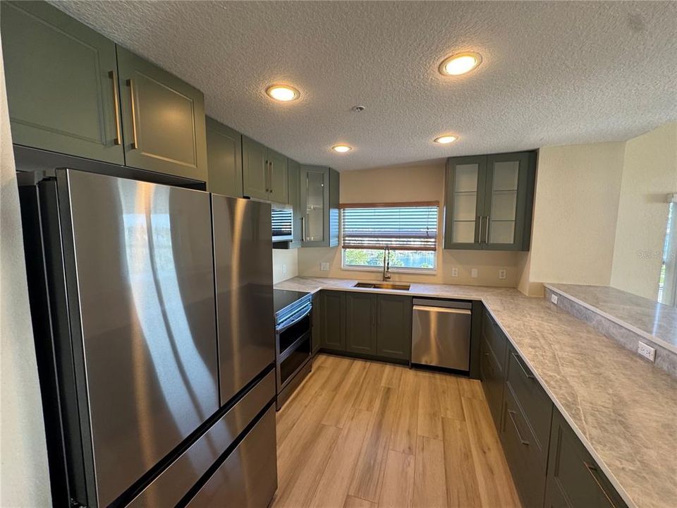 En Venta: $749,900 (3 camas, 2 baños, 1825 Pies cuadrados)