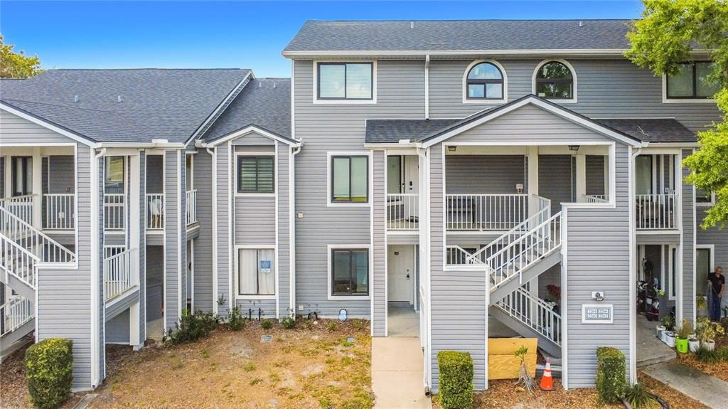 For Rent: $1,500 (2 beds, 2 baths, 874 Square Feet)