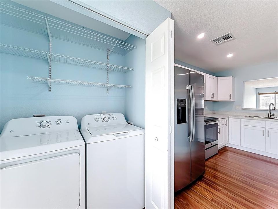 For Rent: $1,500 (2 beds, 2 baths, 874 Square Feet)