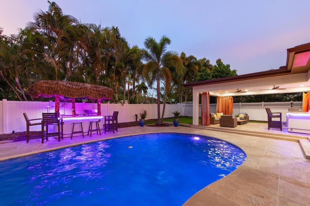 En Venta: $1,650,000 (5 camas, 4 baños, 4740 Pies cuadrados)