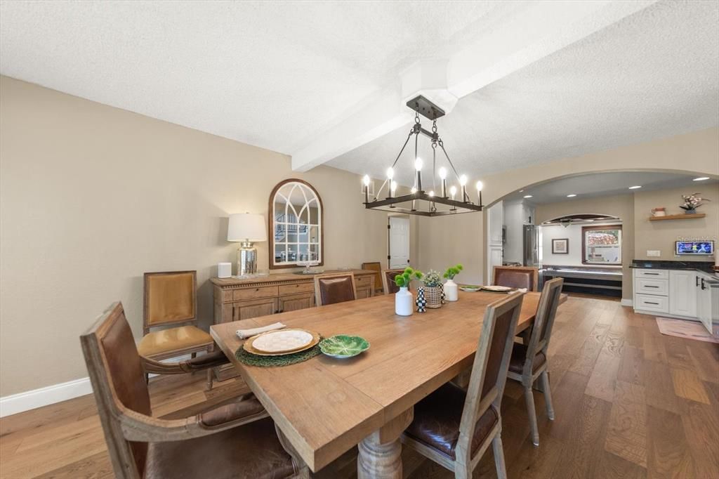 En Venta: $1,650,000 (5 camas, 4 baños, 4740 Pies cuadrados)
