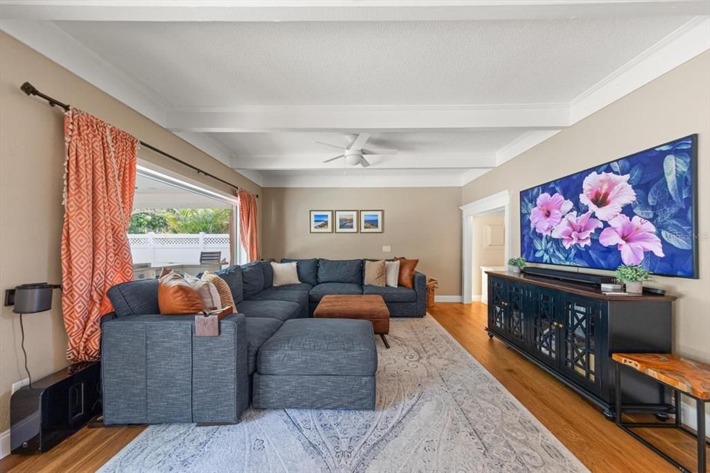 En Venta: $1,650,000 (5 camas, 4 baños, 4740 Pies cuadrados)